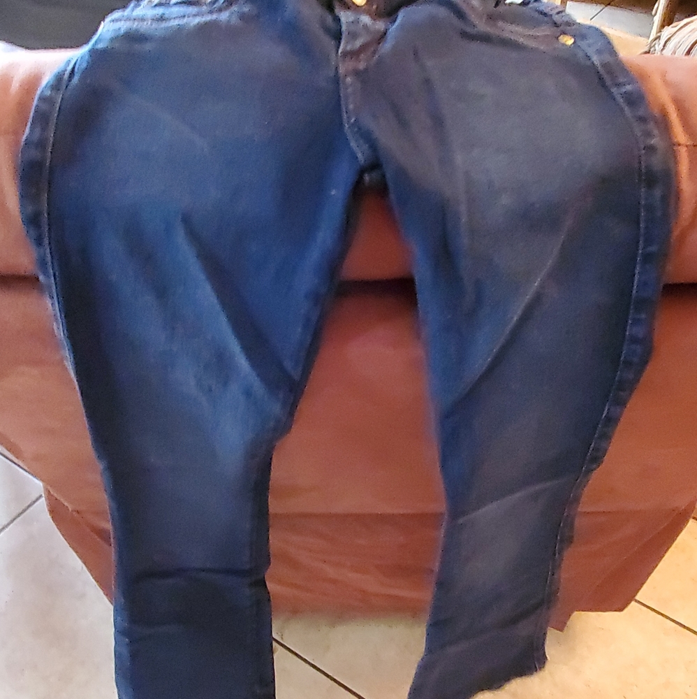 Bootcut highwaist jeans..never worn